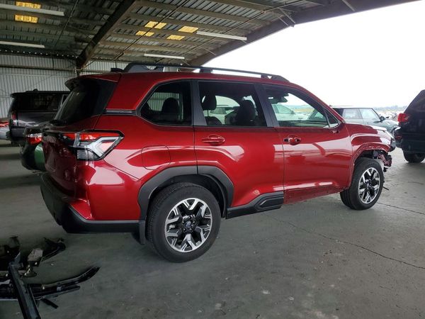 2025 SUBARU FORESTER Premium