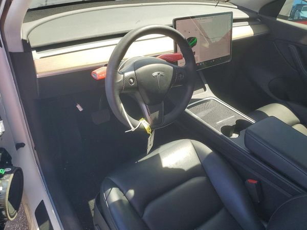 2021 TESLA MODEL Y