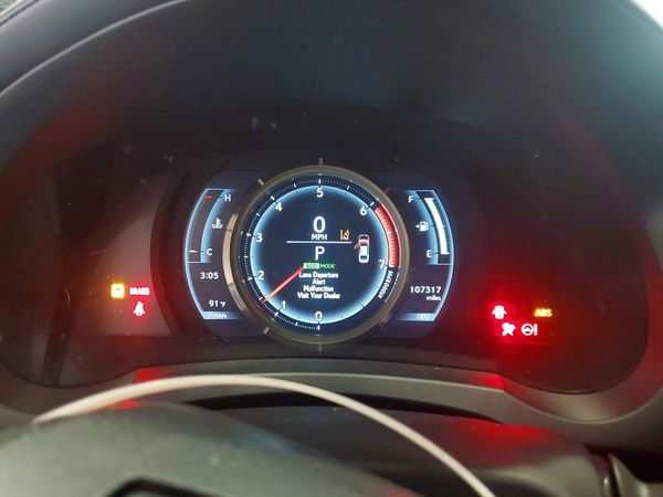 2017 LEXUS IS 200t