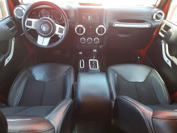 2015 JEEP WRANGLER UNLIMITED SAHARA 4X4