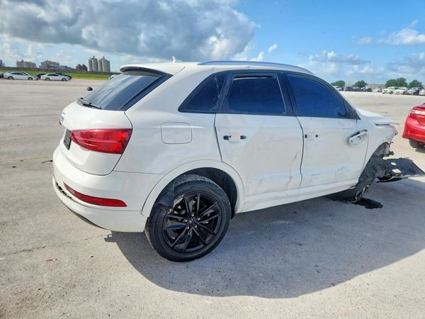 2017 AUDI Q3