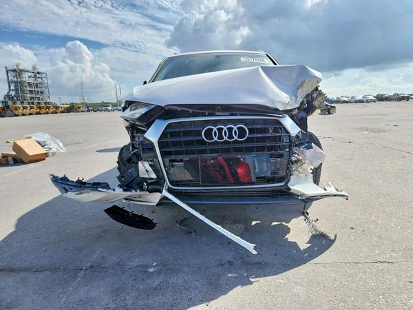 2017 AUDI Q3