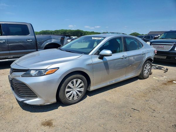 2020 TOYOTA CAMRY