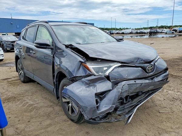 2018 TOYOTA RAV4 Adventure/XLE