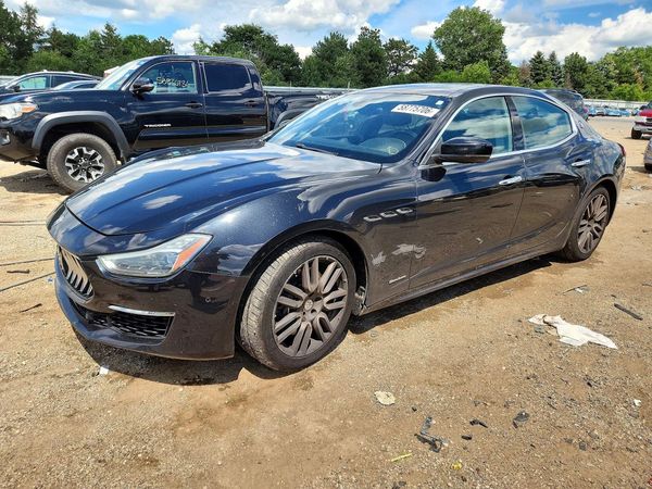 2018 MASERATI GHIBLI Luxury