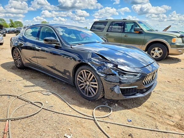 2018 MASERATI GHIBLI Luxury