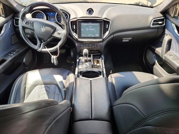 2018 MASERATI GHIBLI Luxury