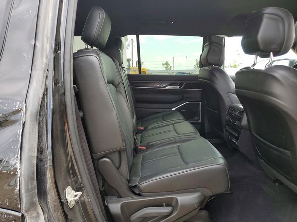 2024 JEEP WAGONEER Base
