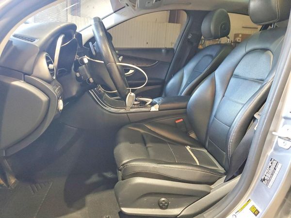 2016 MERCEDES-BENZ C C300