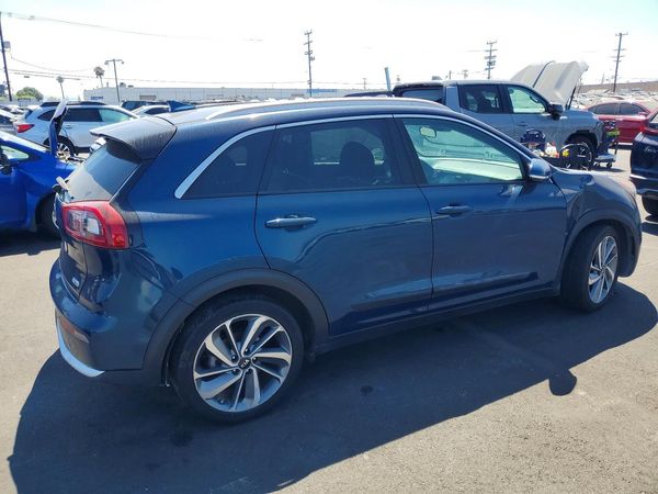 2017 KIA NIRO