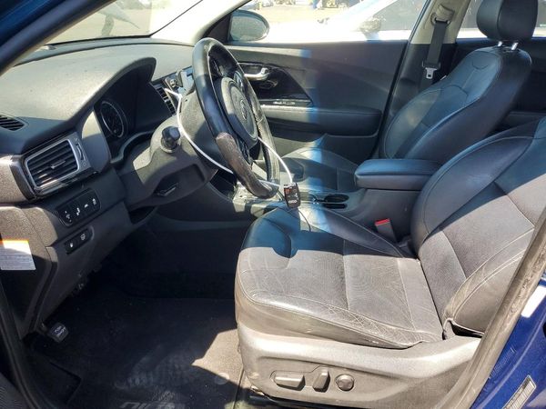 2017 KIA NIRO