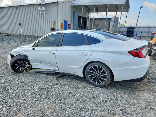2020 HYUNDAI SONATA