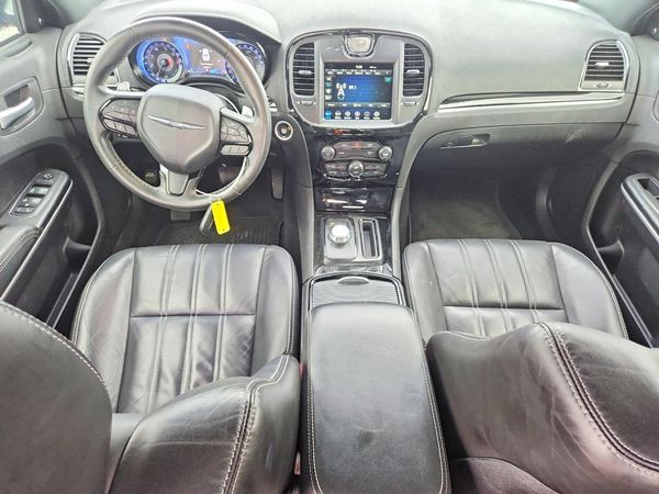 2020 CHRYSLER 300