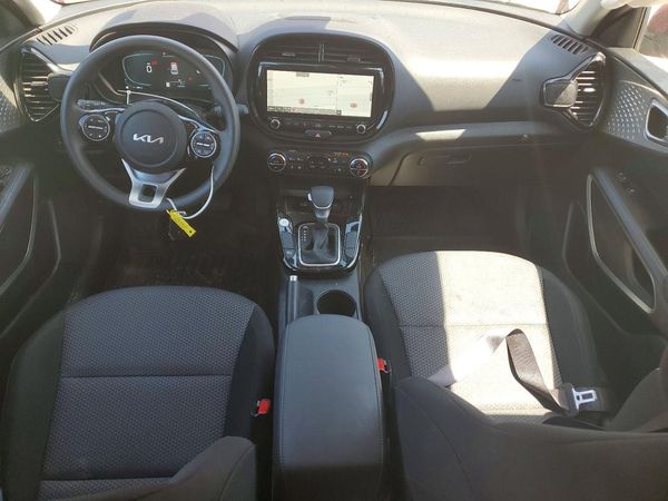 2024 KIA SOUL LX, S