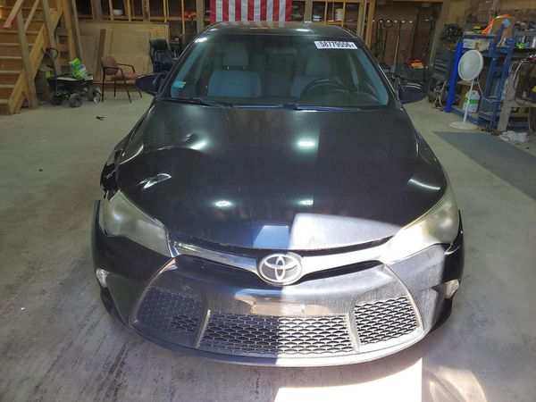 2016 TOYOTA CAMRY