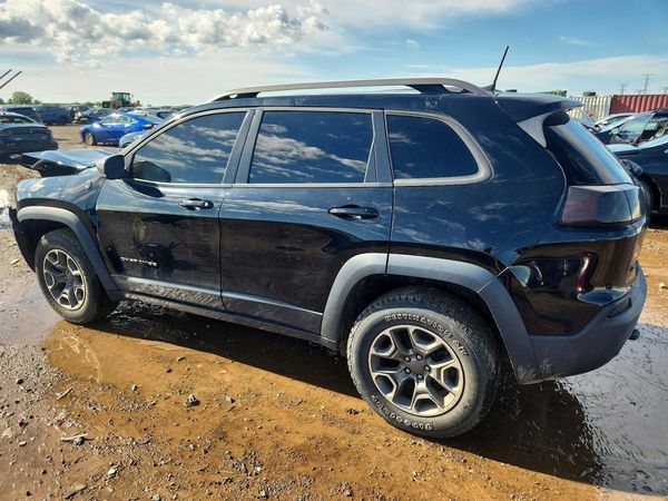 2020 JEEP CHEROKEE TRAILHAWK 4X4