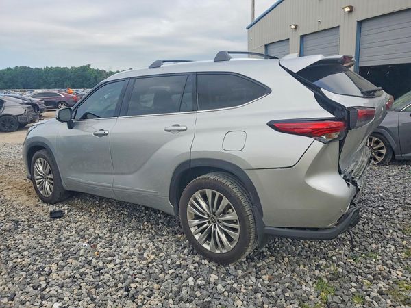 2023 TOYOTA HIGHLANDER