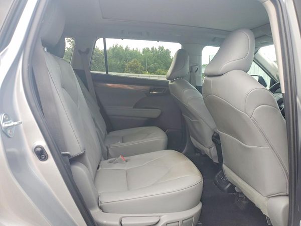 2023 TOYOTA HIGHLANDER
