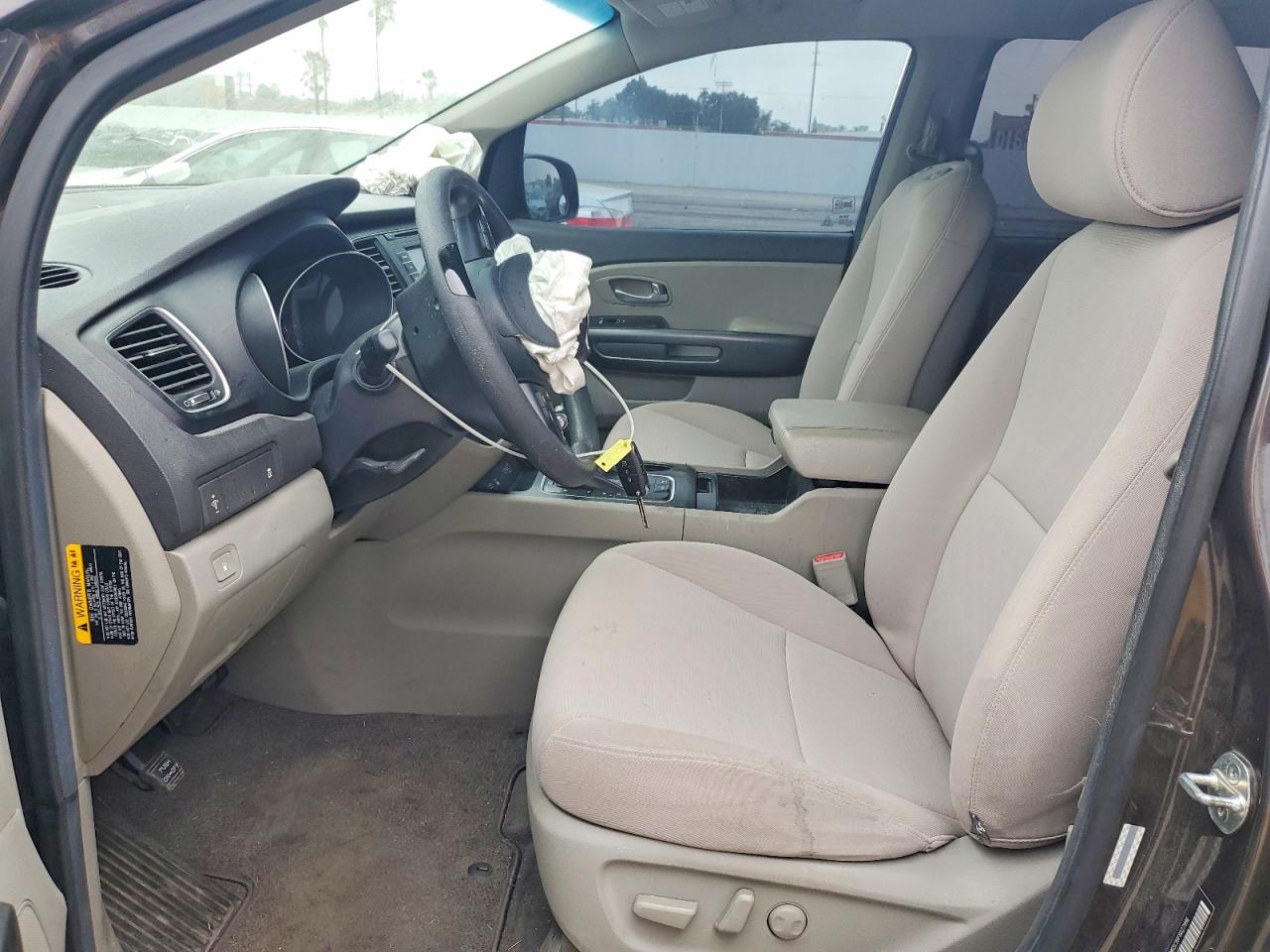 2015 KIA SEDONA GL - Middle-low
