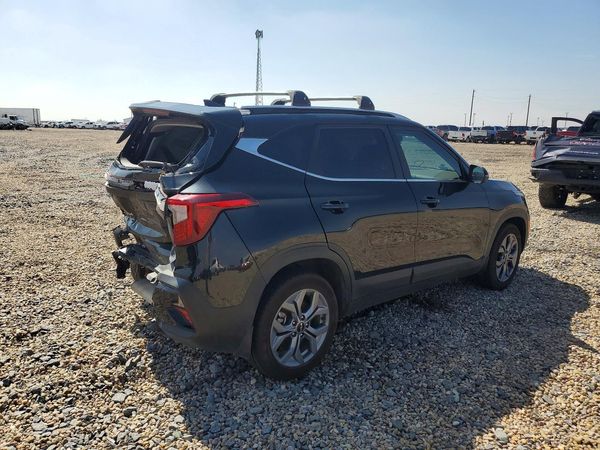 2024 KIA SELTOS S, X-Line