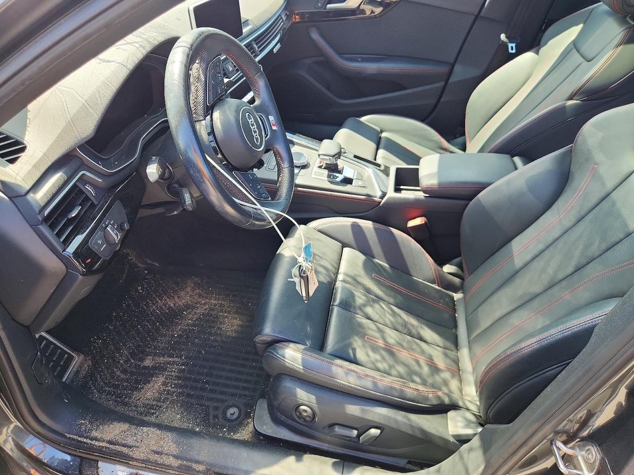 2019 AUDI A4 quattro Premium Plus