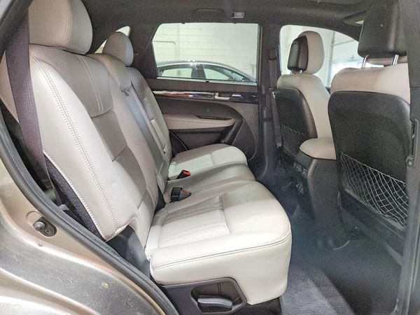 2014 KIA SORENTO SX