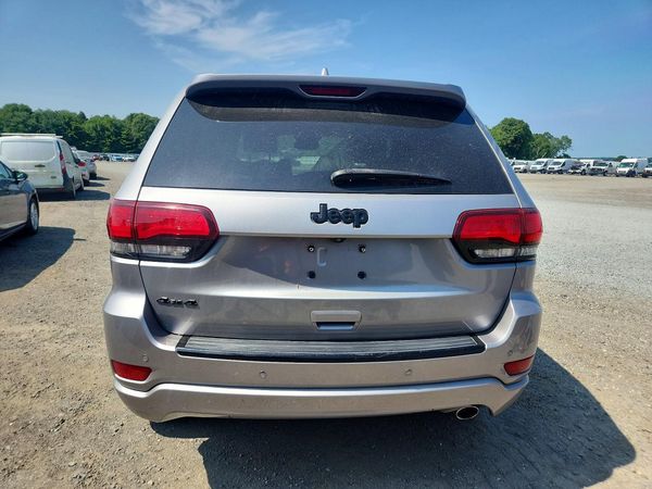 2018 JEEP GRAND CHEROKEE LAREDO 4X4