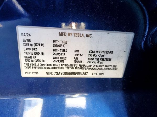2024 TESLA MODEL Y