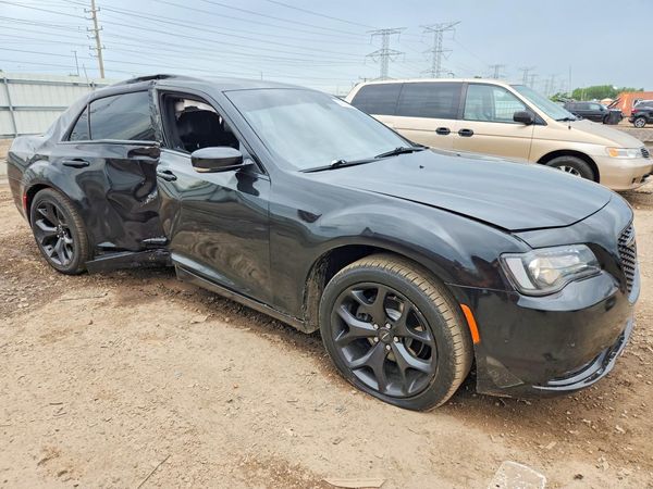 2021 CHRYSLER 300