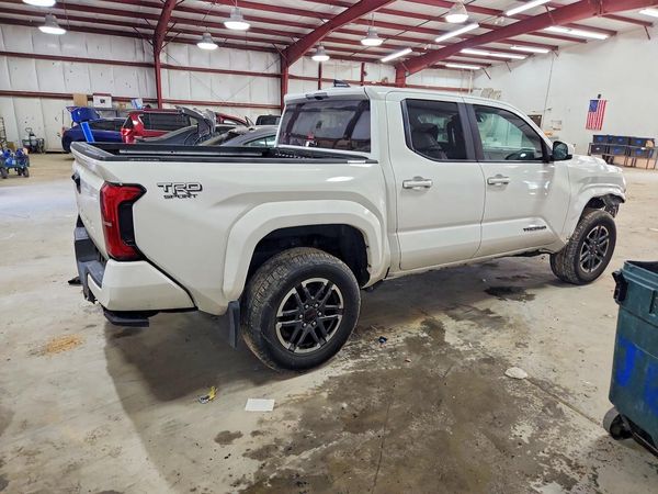2025 TOYOTA TACOMA