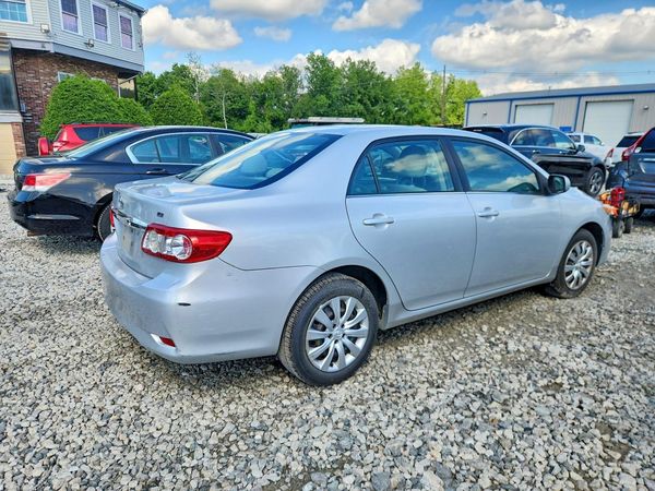 2013 TOYOTA COROLLA