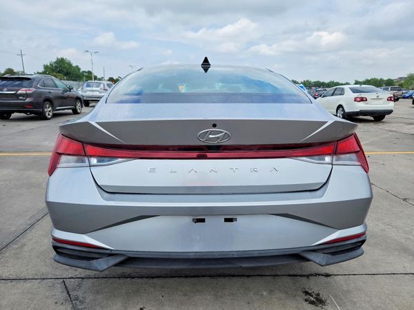 2023 HYUNDAI ELANTRA SEL w/Convenience Pkg