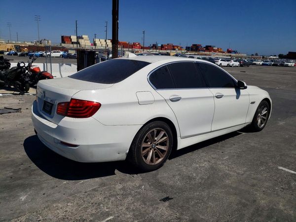 2015 BMW 528