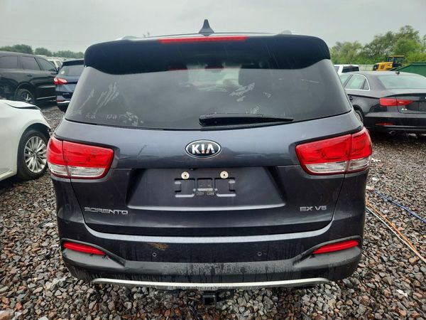 2017 KIA SORENTO EX