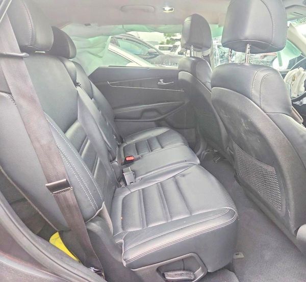 2017 KIA SORENTO EX