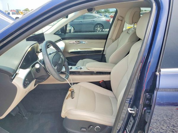 2024 GENESIS GV70