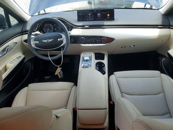 2024 GENESIS GV70