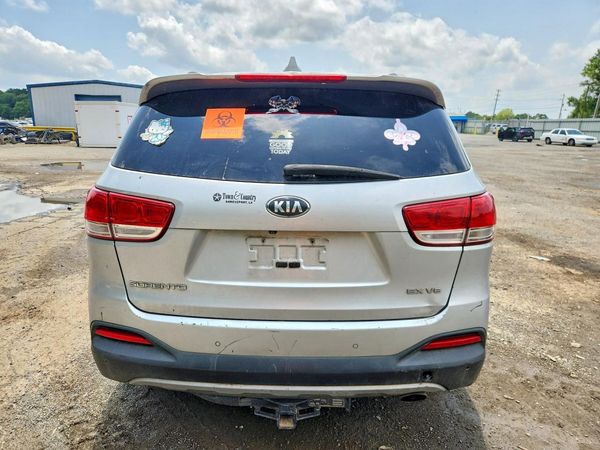 2016 KIA SORENTO EX