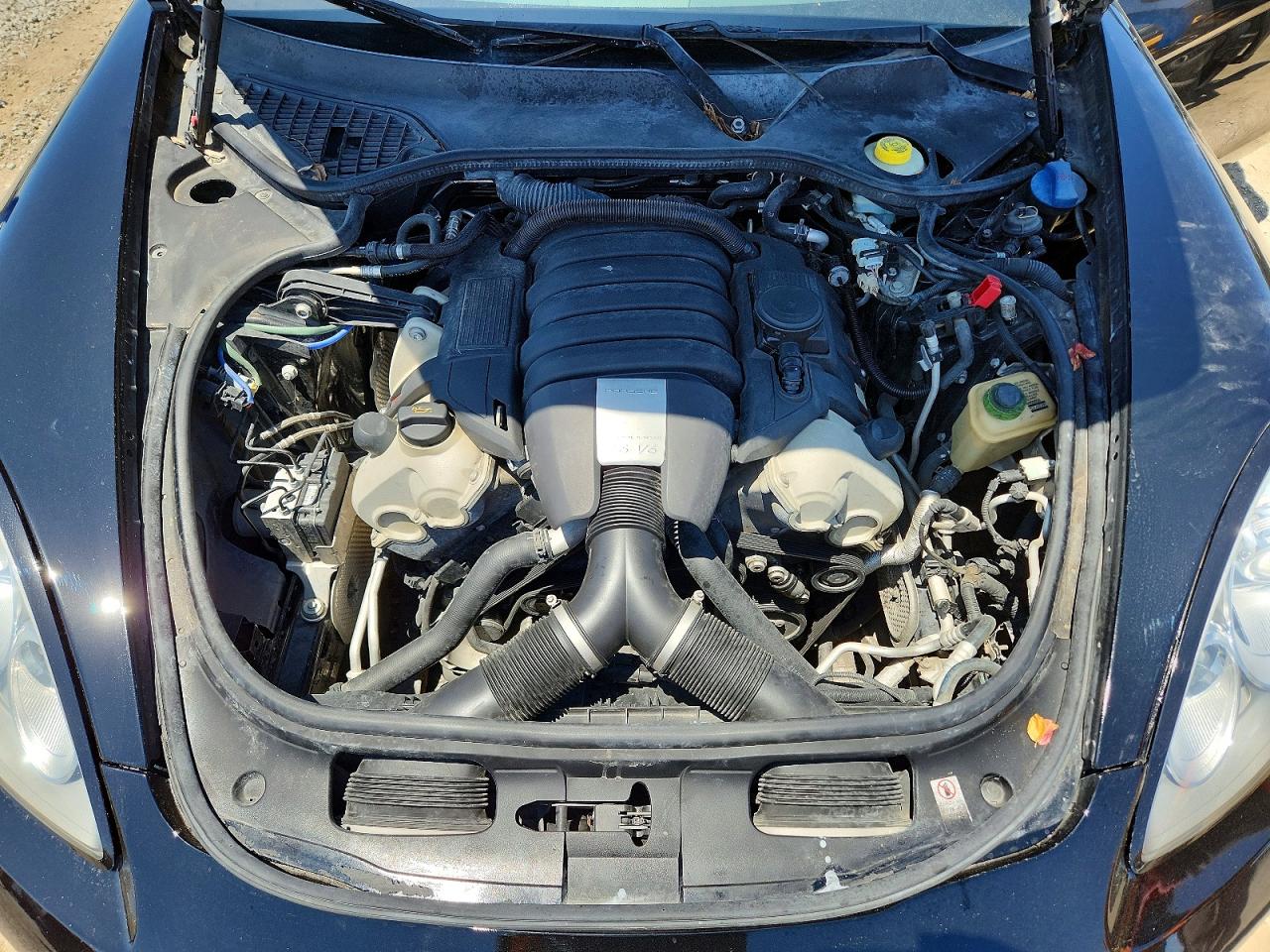 2012 PORSCHE PANAMERA Base (2WD), 4 (4WD)