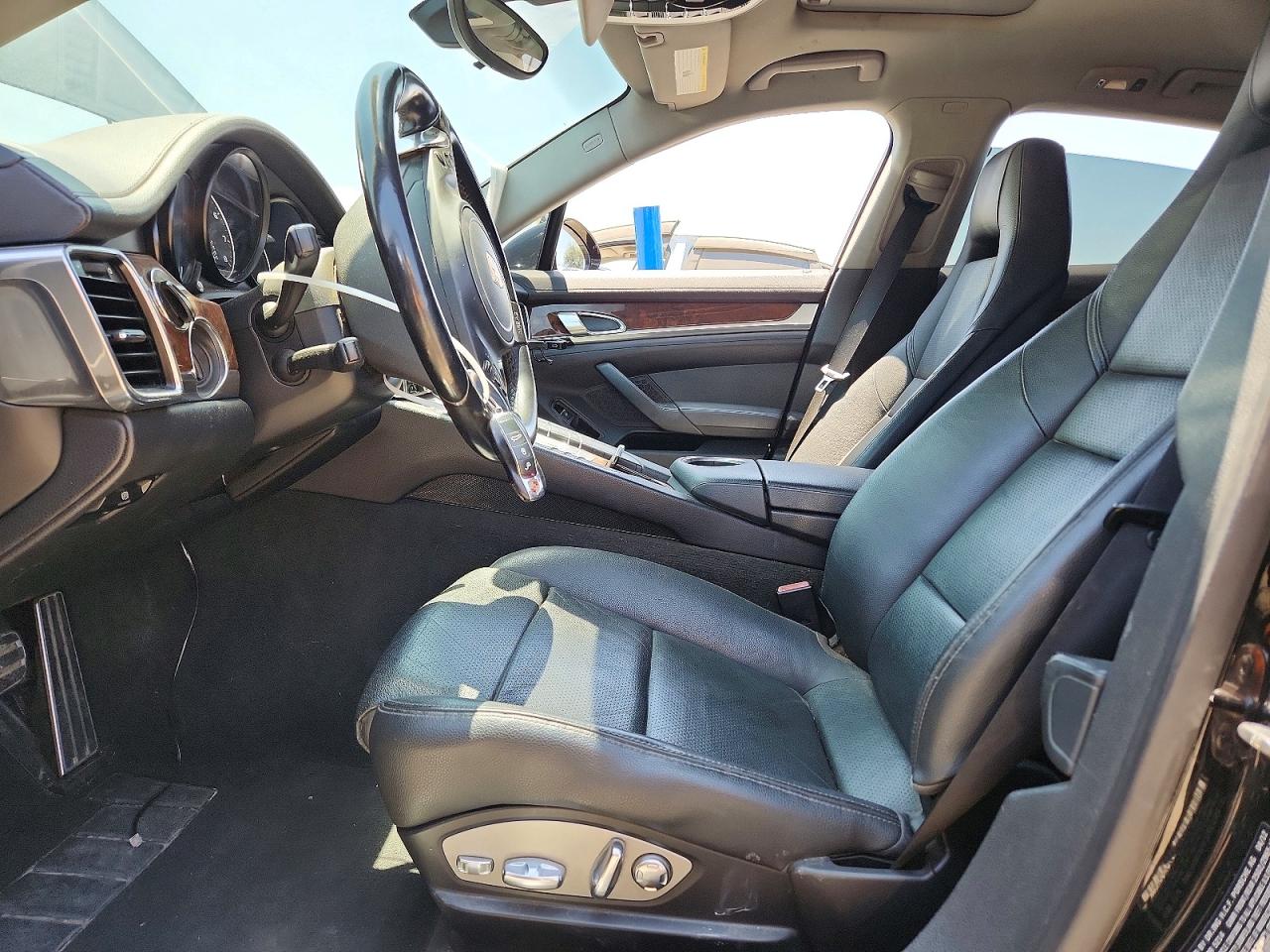 2012 PORSCHE PANAMERA Base (2WD), 4 (4WD)