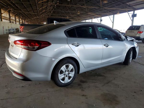 2017 KIA FORTE