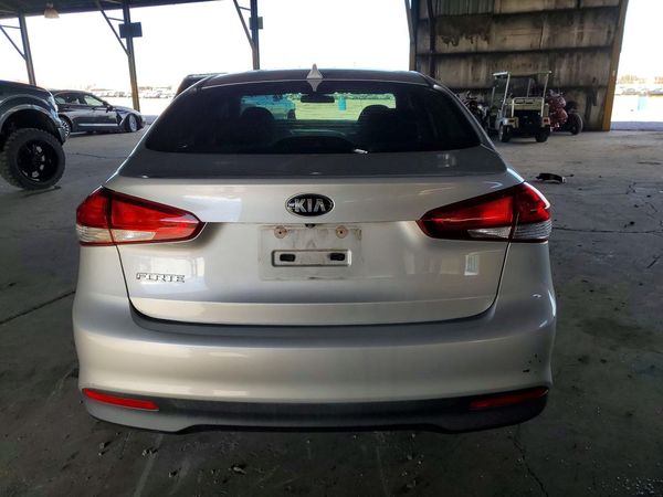 2017 KIA FORTE