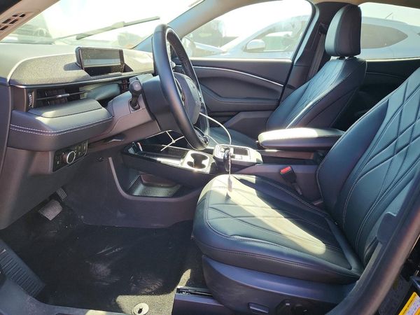 2025 FORD MUSTANG Select — DENT