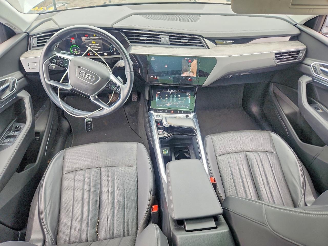 2021 AUDI E-TRON quattro Premium Plus