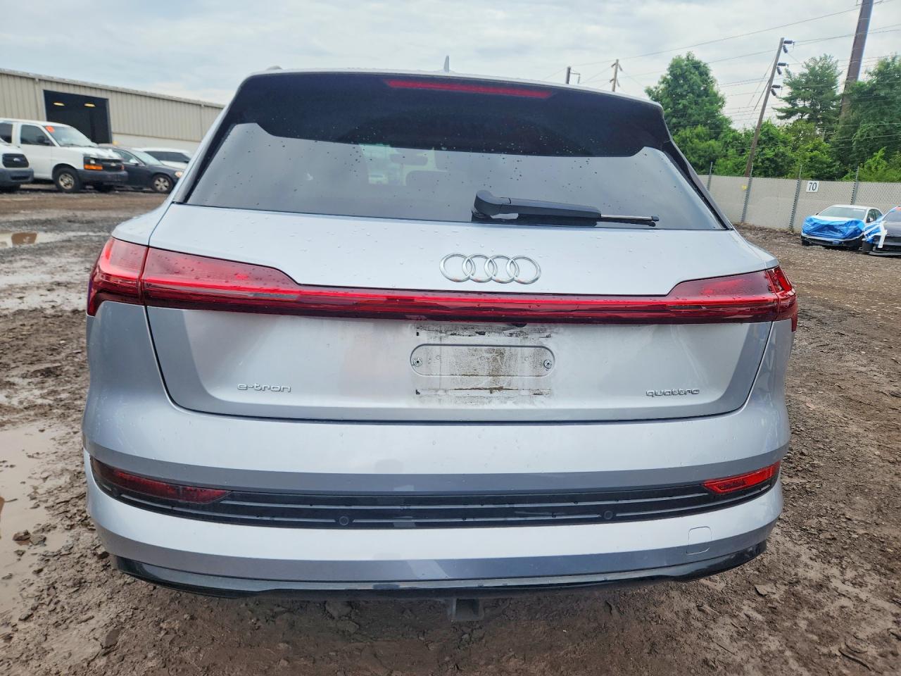 2021 AUDI E-TRON quattro Premium Plus