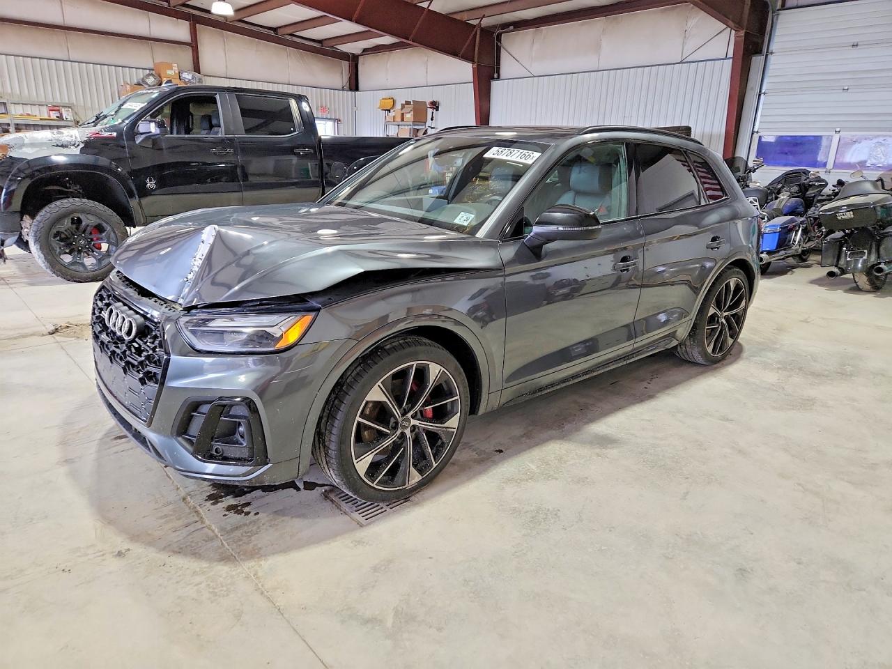 2023 AUDI SQ5 quattro Premium Plus