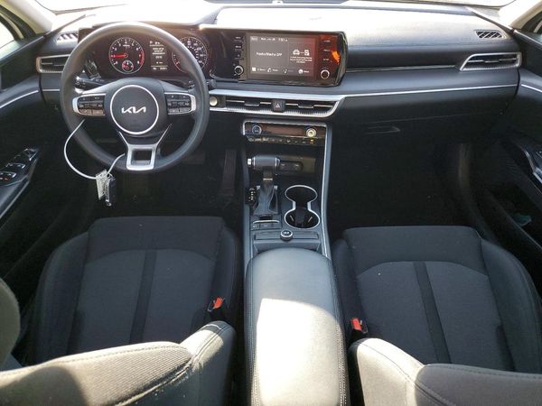 2022 KIA K5