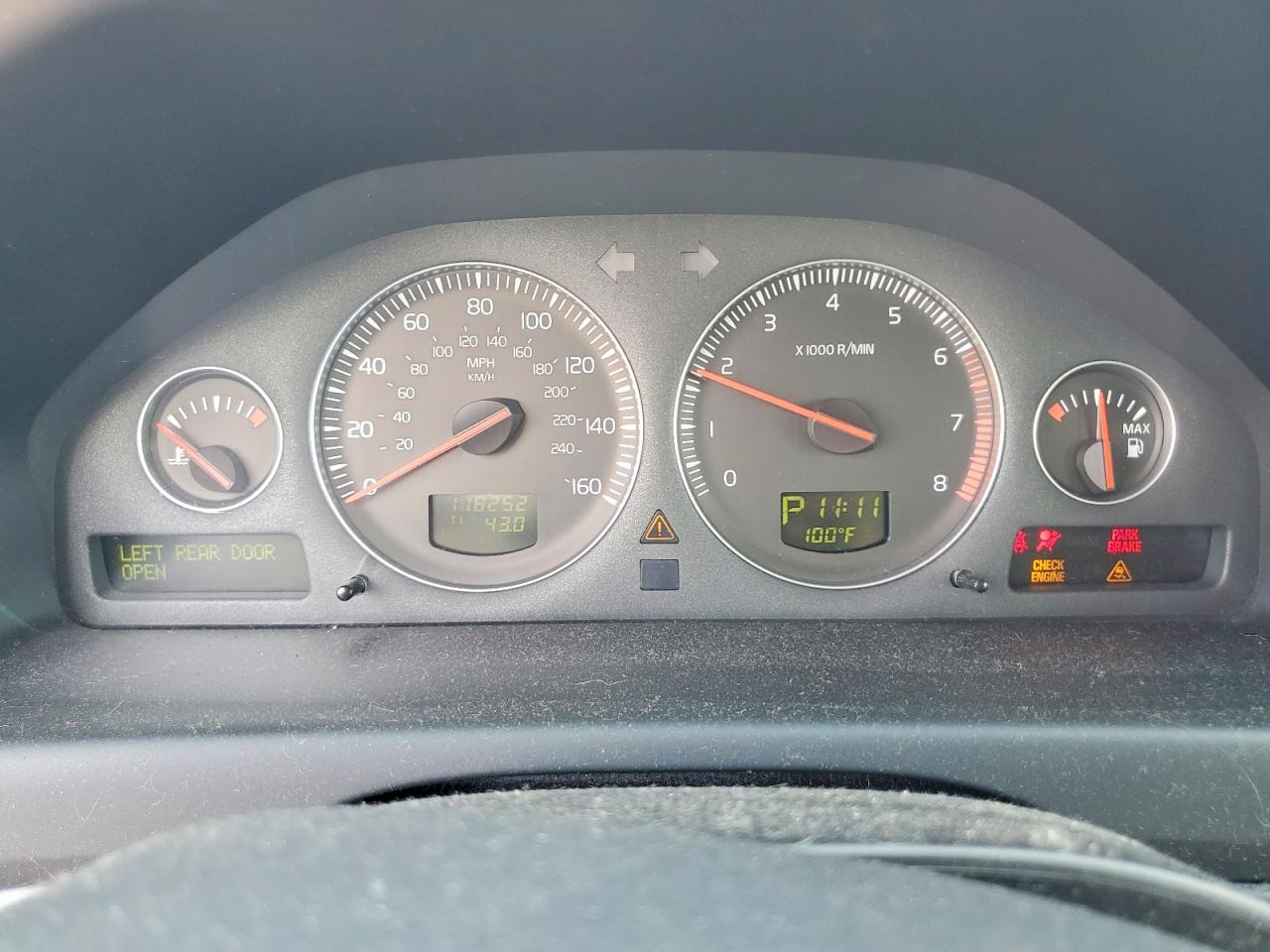 2007 VOLVO V70