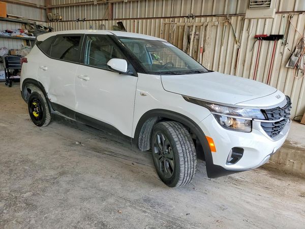 2026 KIA SELTOS LX