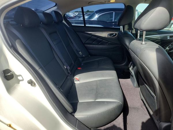 2017 INFINITI Q50